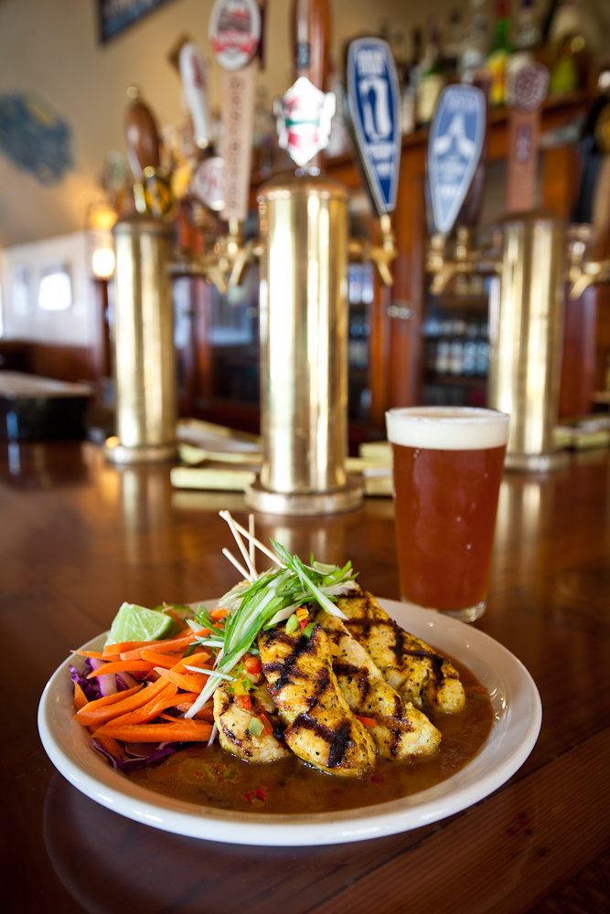 Food and Drink at the Sixth Street Bistro bar