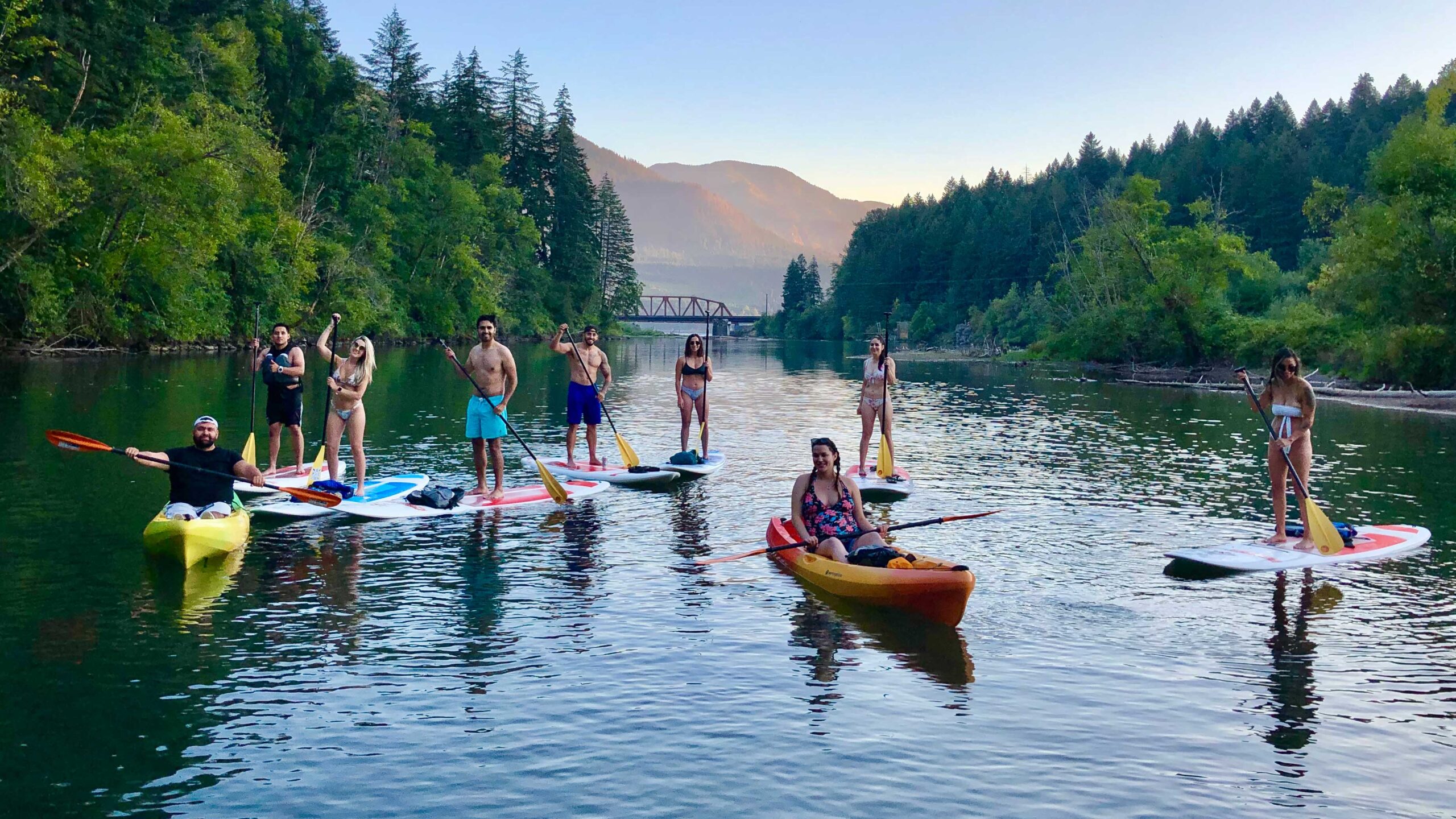Guests on a Sunset Tour with Pedal & Paddle Hood River