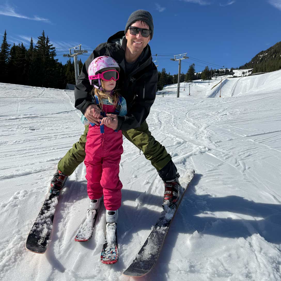 Todd Anderson and daughter go skiing.